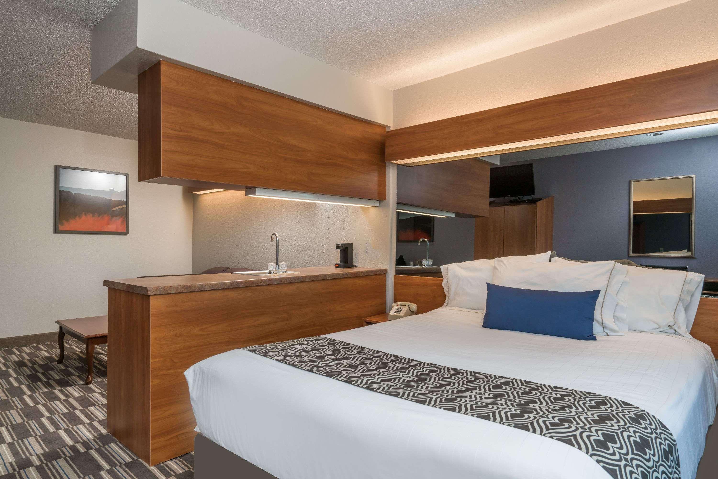 Microtel Inn & Suites By Wyndham Springfield Екстер'єр фото