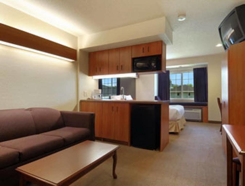Microtel Inn & Suites By Wyndham Springfield Екстер'єр фото